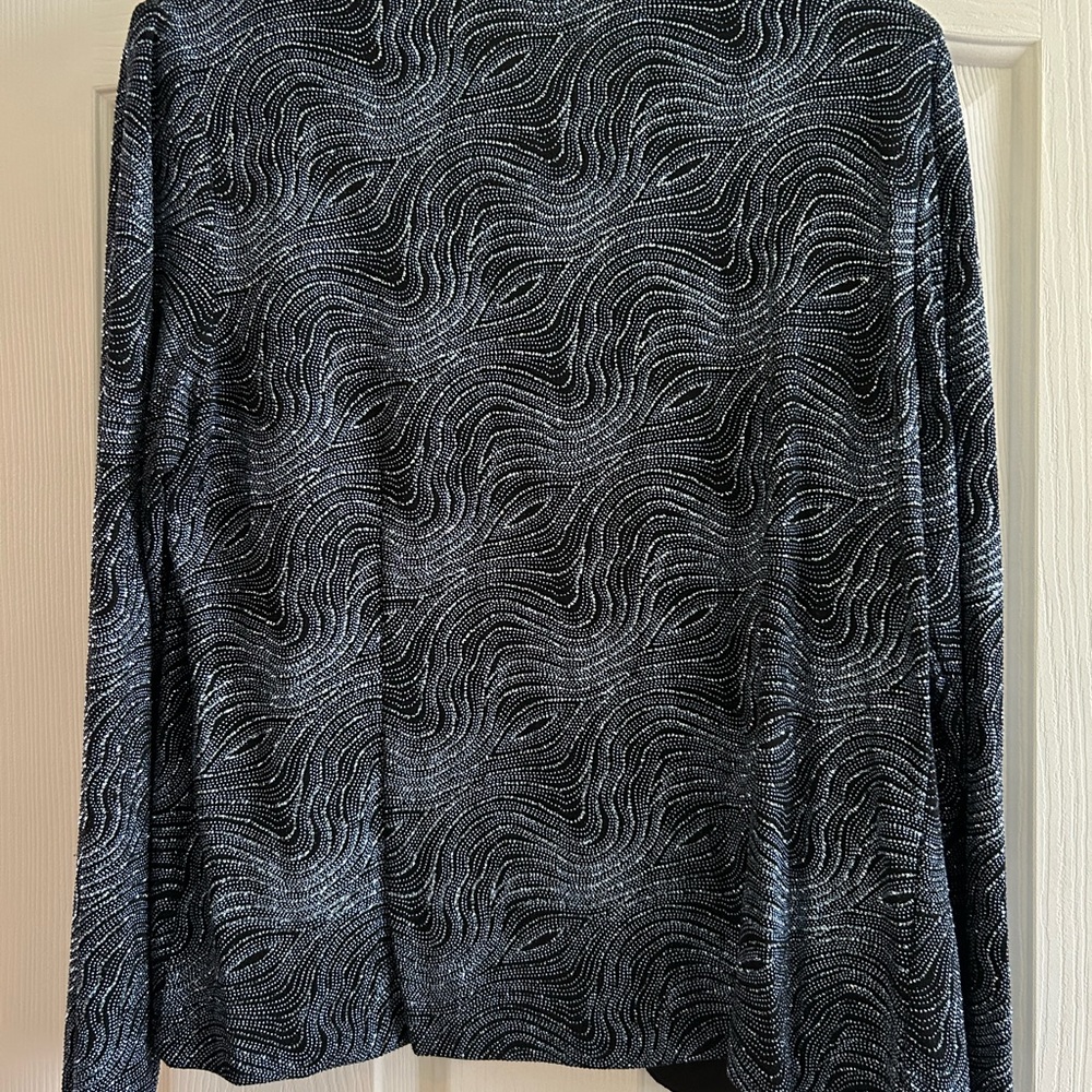 Sparkling two piece top - Picture 6 of 10